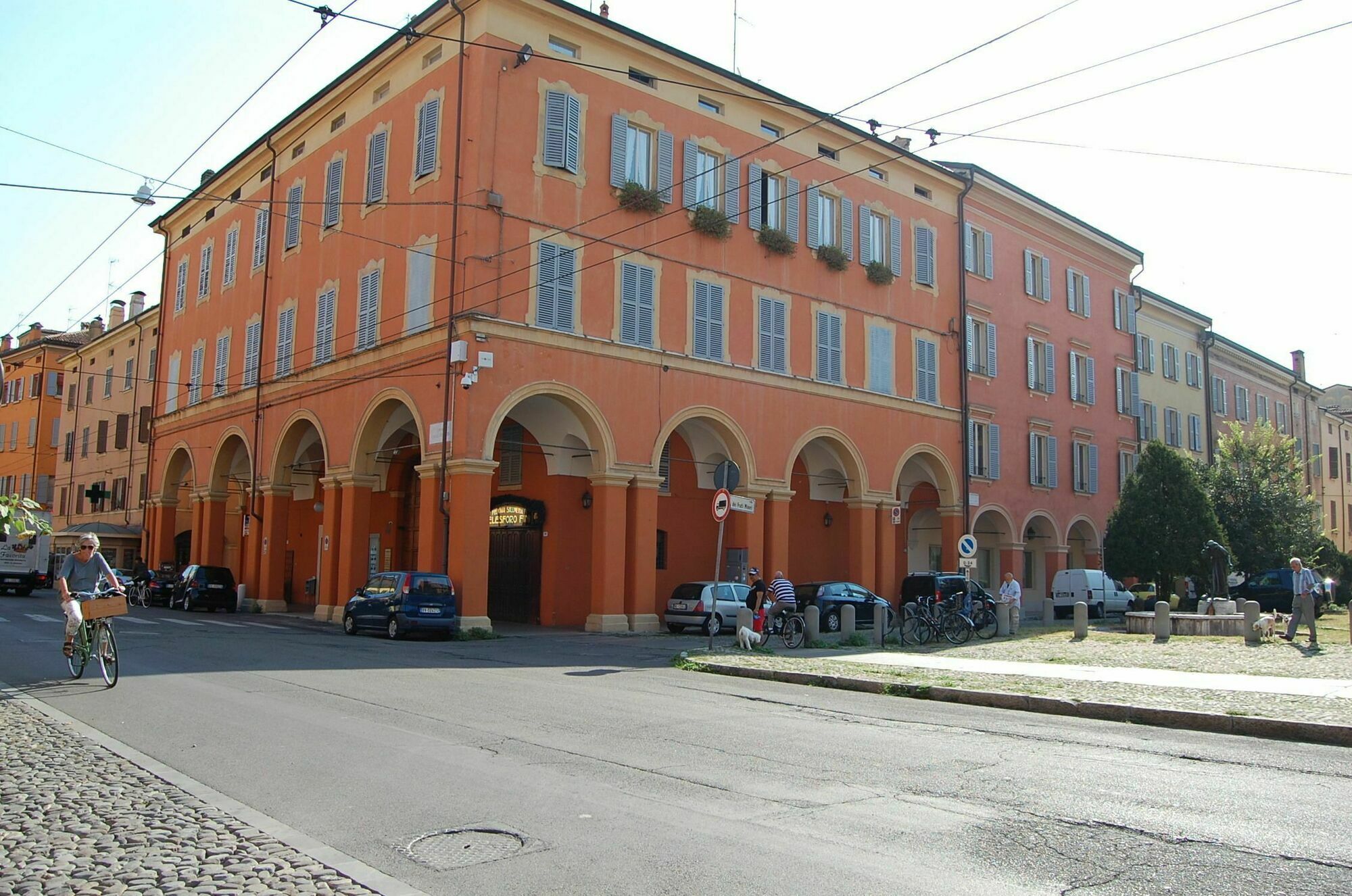 Hotel Rua Frati 48 In San Francesco 摩德纳 外观 照片
